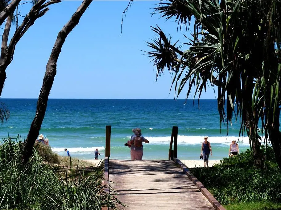 Apartment Broadbeach Stunner Modern And Central Gold Coast